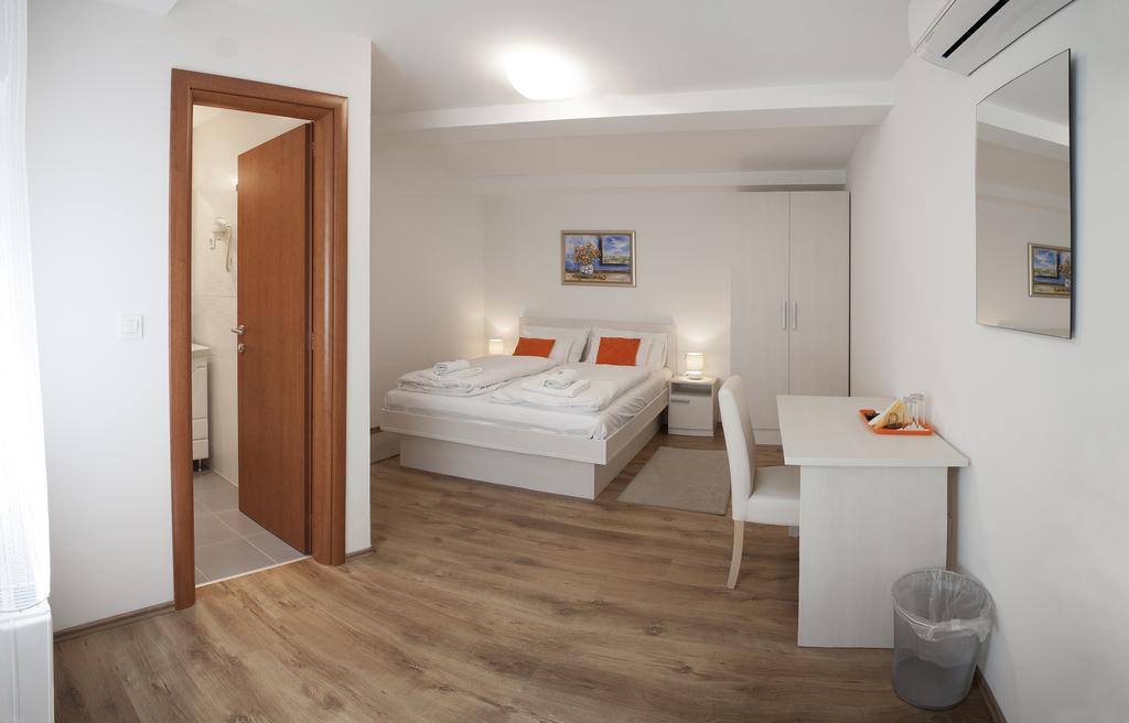 Rooms Lidija Zagreb Bagian luar foto
