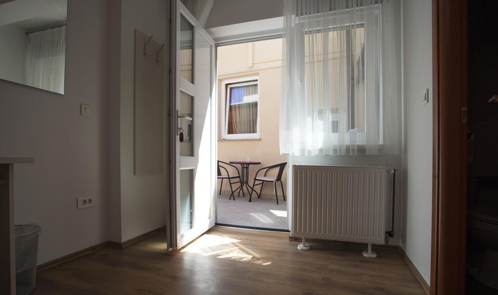 Rooms Lidija Zagreb Bagian luar foto