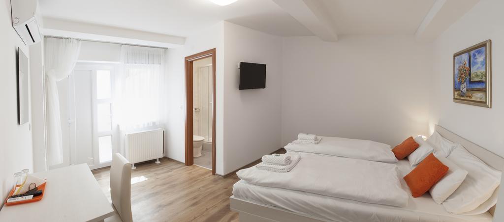 Rooms Lidija Zagreb Bagian luar foto